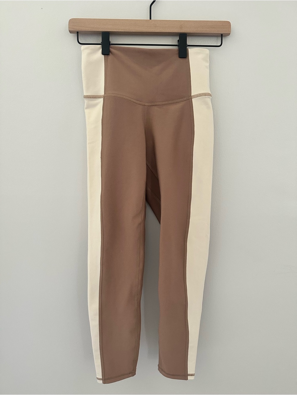Abercrombie YPB High-Waist Colorblock Leggings — Brown & Cream Small Short